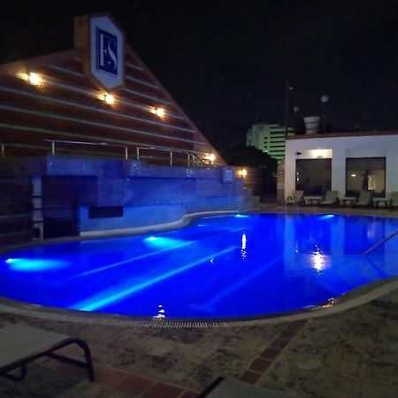 Executive Suites Valencia Exterior photo