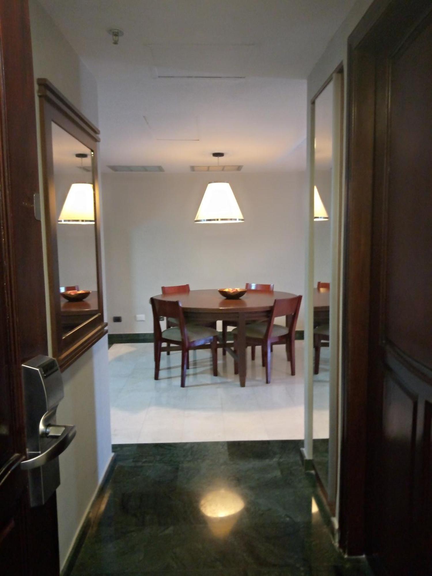 Executive Suites Valencia Exterior photo