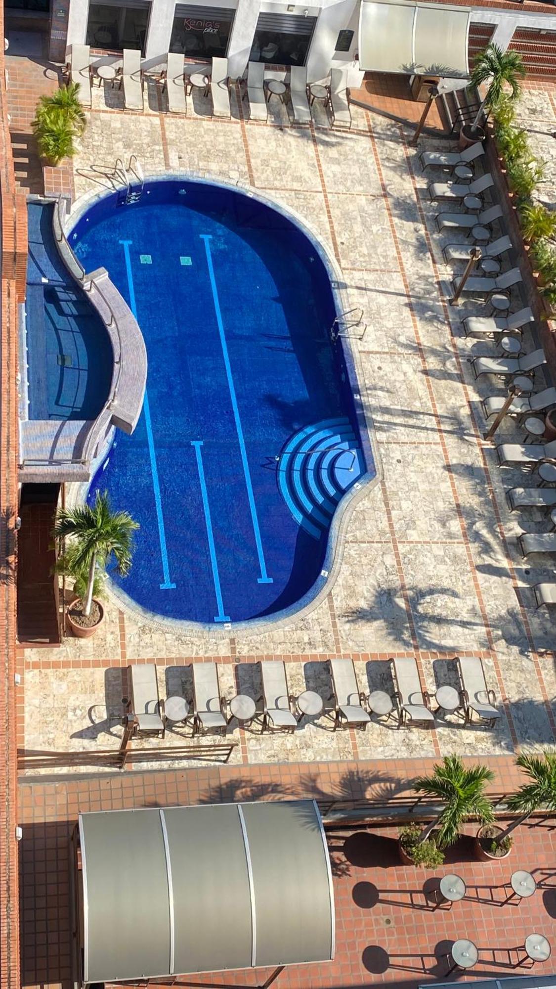 Executive Suites Valencia Exterior photo